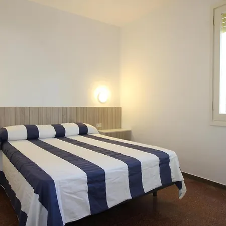 Casa Con Jardin A 100m De La Playa De La Farella, Wifi Y Garaje Privado - Es-228-175 *