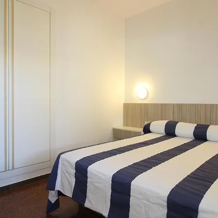 Casa Con Jardin A 100m De La Playa De La Farella, Wifi Y Garaje Privado - Es-228-175 *