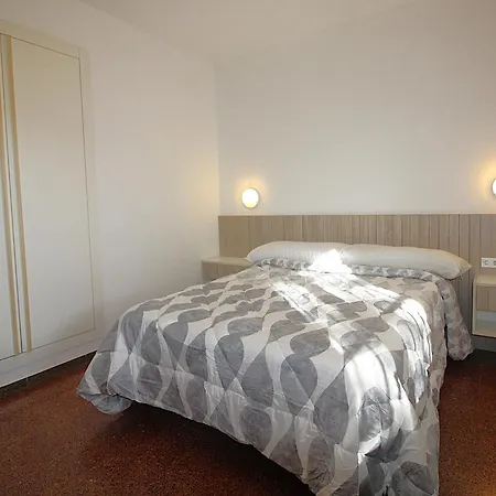 Casa Con Jardin A 100m De La Playa De La Farella, Wifi Y Garaje Privado - Es-228-175 *